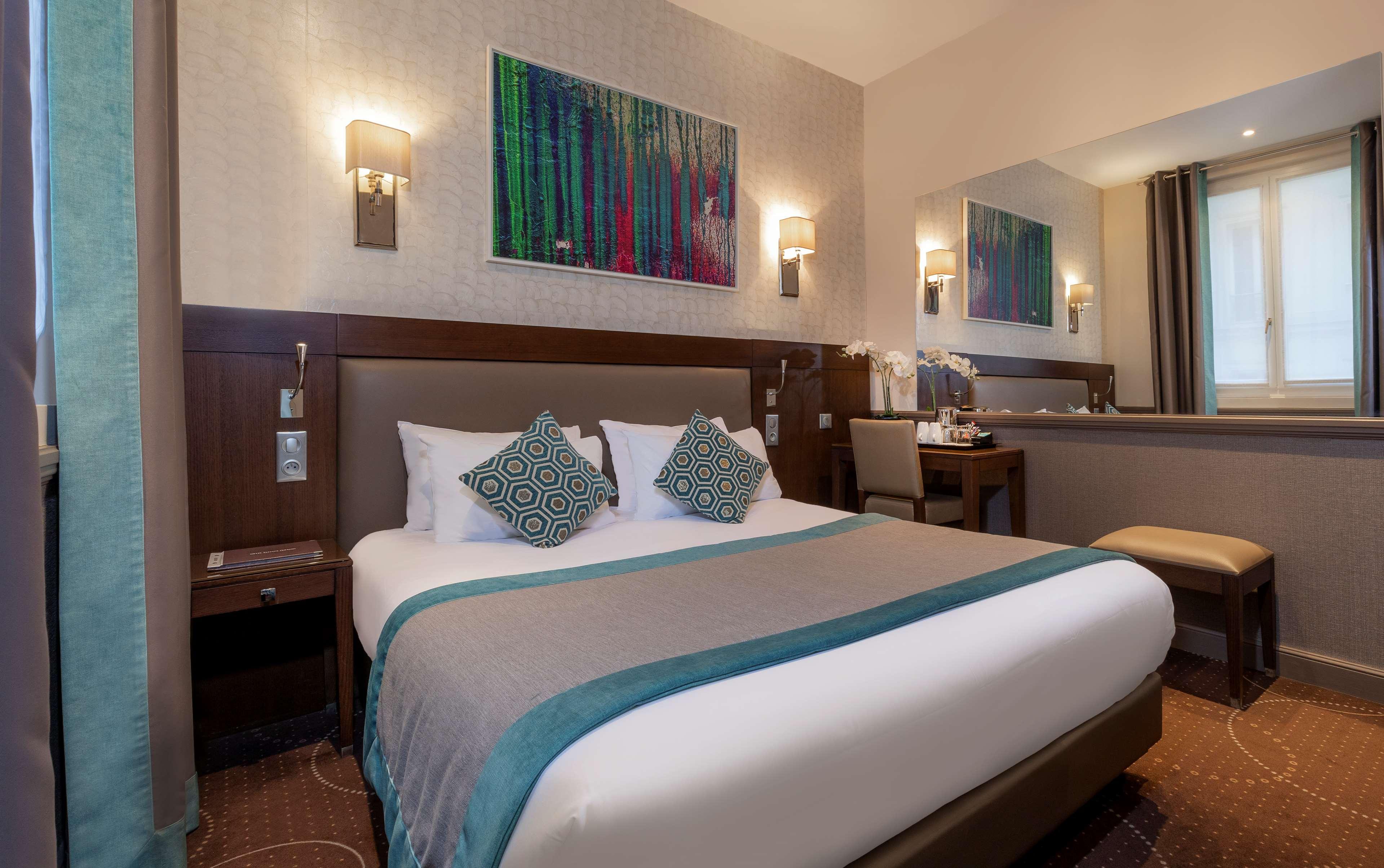 Hotel Elysées Ceramic 3*