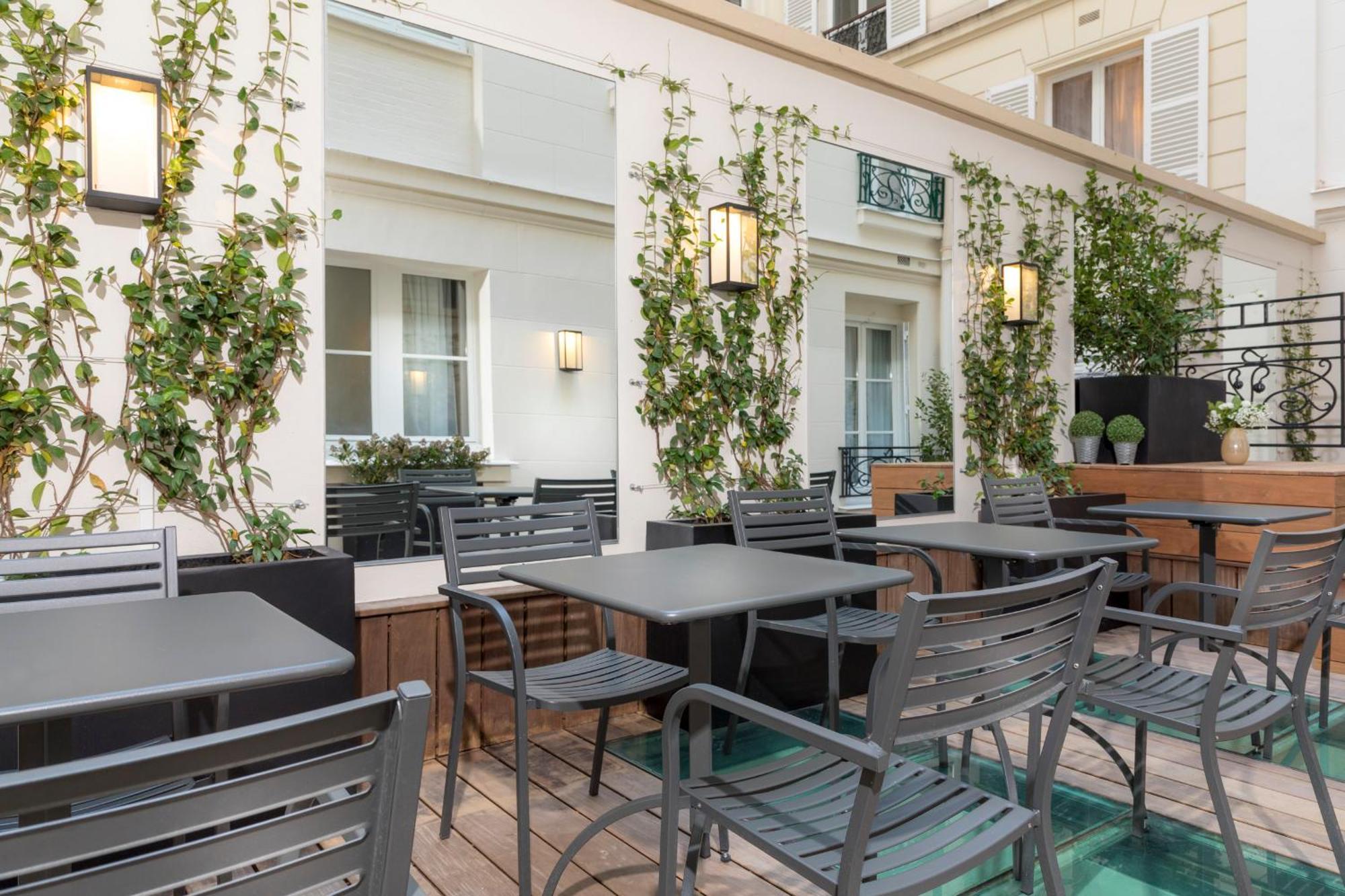 Hotel Elysées Ceramic 3*