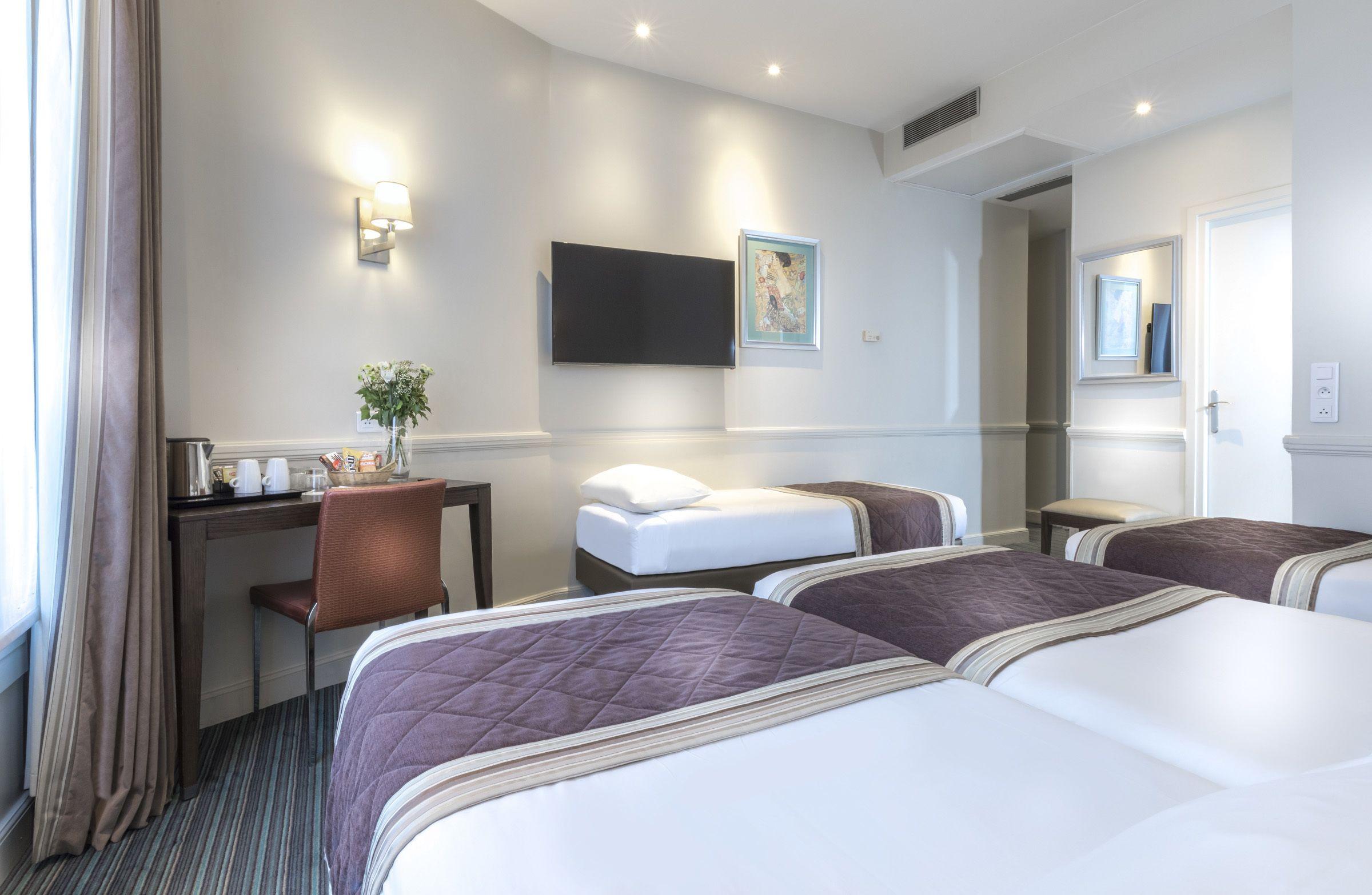 Hotel Elysees Ceramic