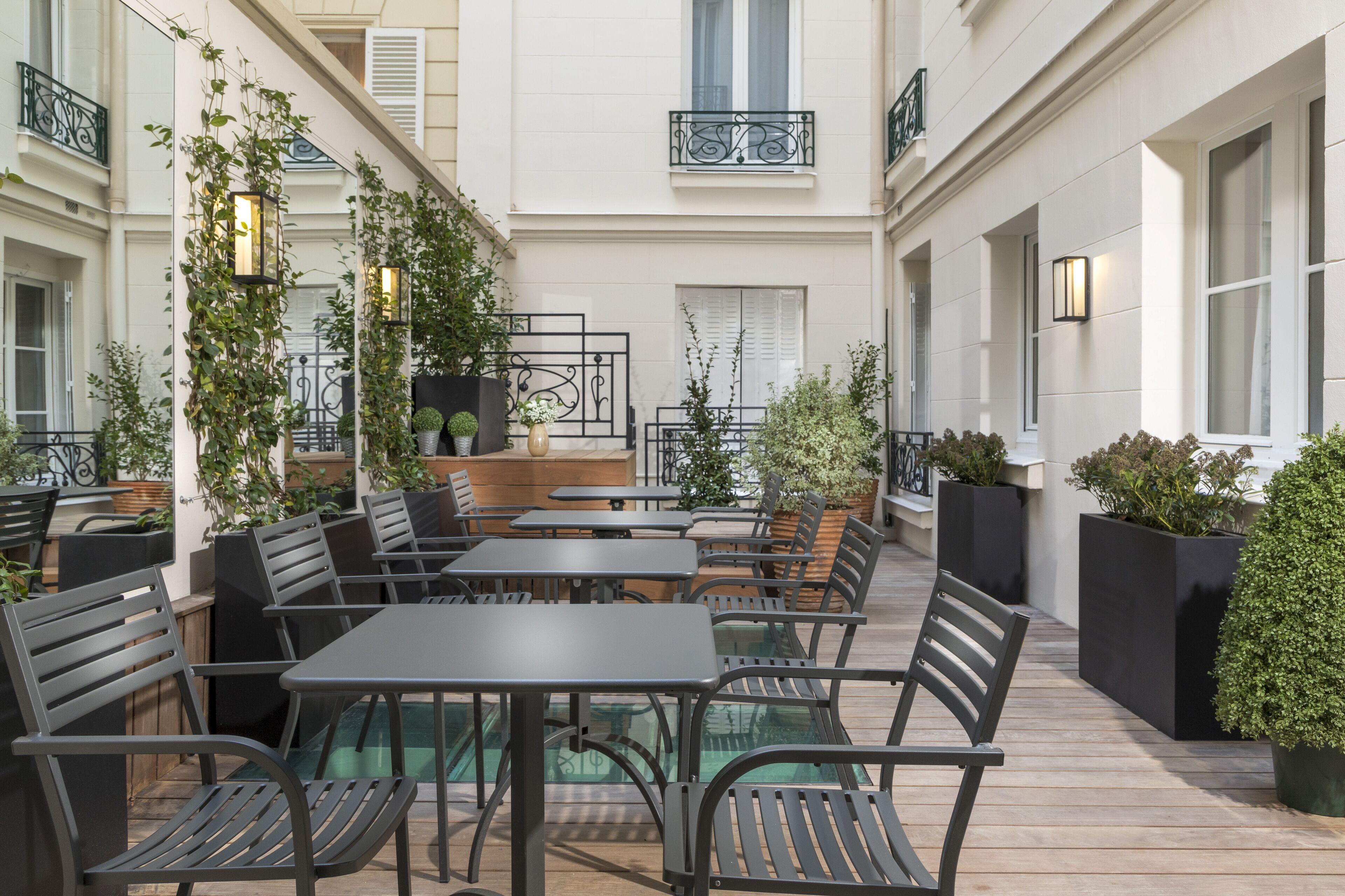 Hotel Elysees Ceramic Paris