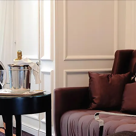 Hotel Elysees Ceramic